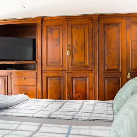 5 Comfortable Near Old Town Center Appartement *