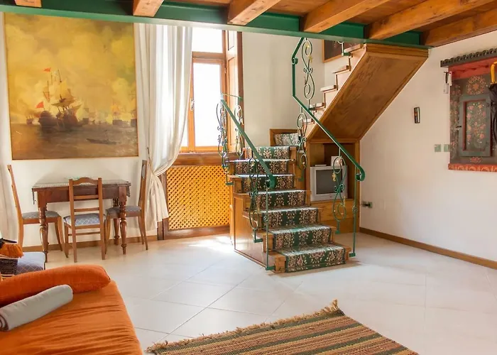 5 Comfortable Near Old Town Center Timişoara